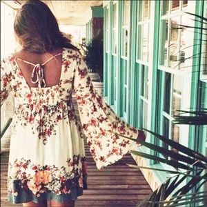 The Elle Boho Bloom Shift Dress w/Bell Sleeves -NWT